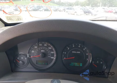 2005 Jeep Grand Cherokee Laredo z USA, uszkodzony, nr VIN 1J4GR48K05C719069